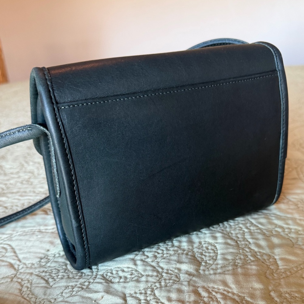 Vintage 90s Coach Chrystie Deepest Forest Green Leather Crossbody Bag Rare Color - Picture 7 of 16